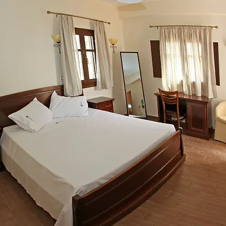 Achelatis Traditional 4*